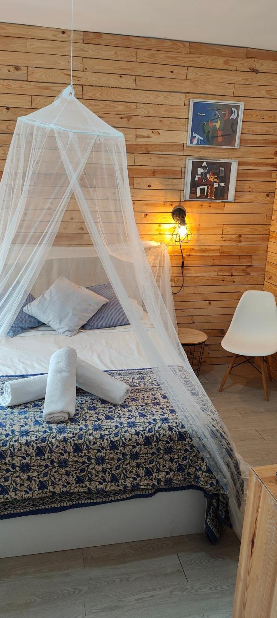 Yandre Garden House -